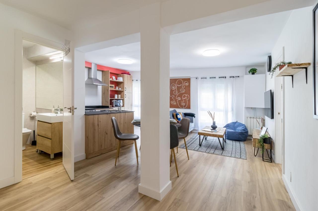 Apartamento Recien Reformado Plaza Del Ayuntamiento Santander Exterior foto